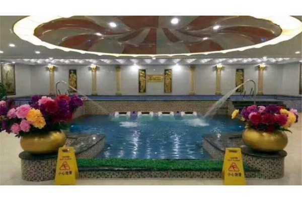 成都桑拿泳池水疗设备，享受健康养生之旅(成都水疗养生场子)