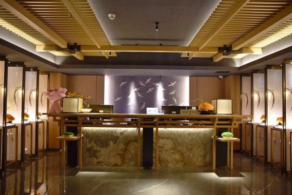 探索成都温泉桑拿，体验养生休闲生活(成都市区温泉桑拿酒店)